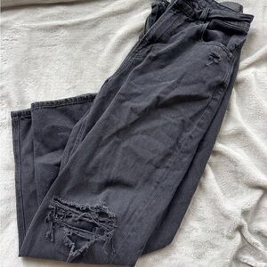 American Eagle Size 8 Distressed Black Jeans